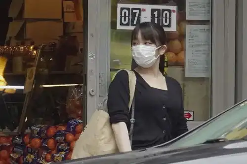 真子公主失业在家惨遭小室圭嫌弃,独自蜗居小公寓,试图生孩子挽回感情
