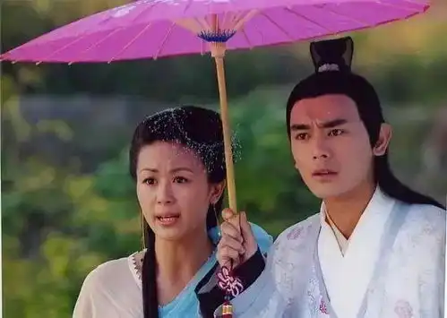 不敢认他也长残了
