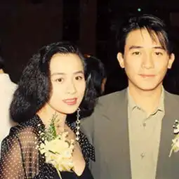 刘嘉玲晒年轻时照片大姐大如今依旧年轻图