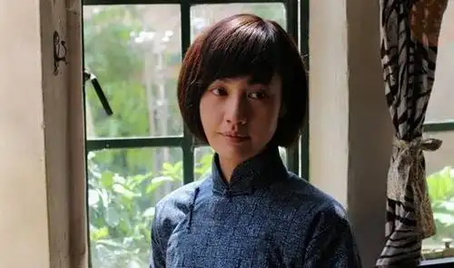 才女另有所爱,却被父亲嫁入豪门,离婚多年后自杀
