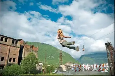 组图穿越火线发布主海报金刚来袭
