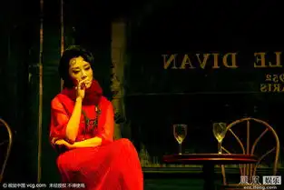 许晴穿旗袍演话剧风情万种身材尽显
