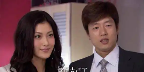 蹭热度无底线凌潇肃再谈回家的诱惑,称品如才是第三者