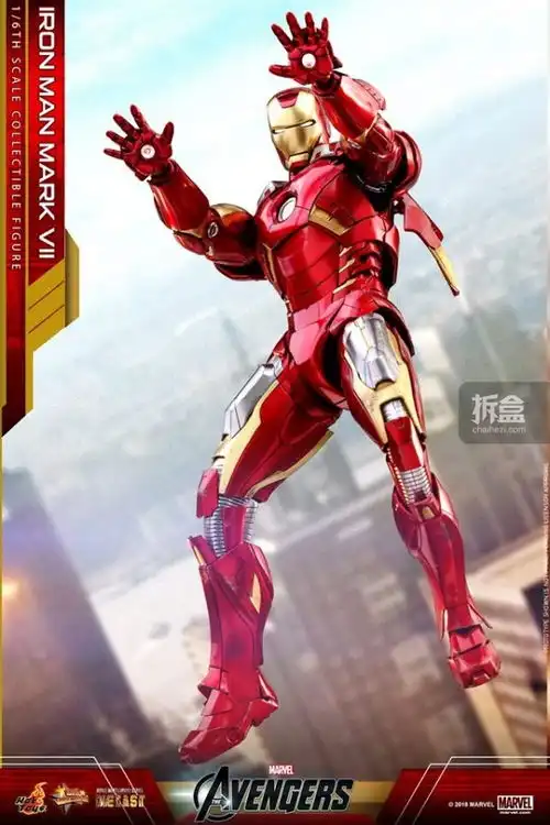 hottoys漫威电影复仇者联盟116合金钢铁侠mk7可动人偶
