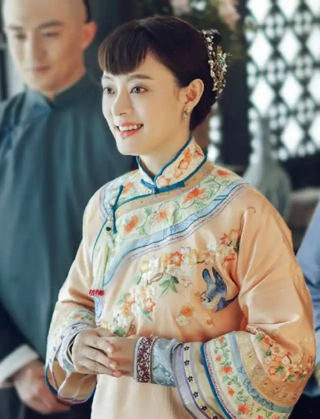 孙俪短刘海发型减龄显活力孙俪那年花开月正圆剧照
