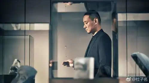 继余罪后,高潮哥杜子名黑化升级,表面笑嘻嘻心里mmp
