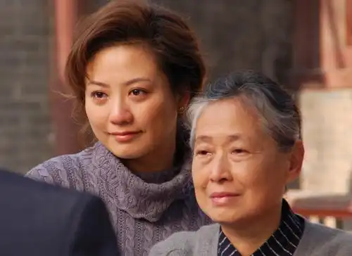 慈母专业户徐秀林,她终其一生只为演戏,与老伴结婚53年很恩爱
