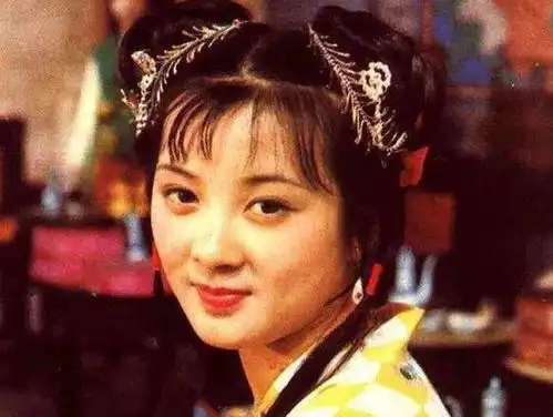 红楼梦里这两个姑娘身份应该是最高贵的,为何被人们忽略
