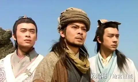 难怪金庸不续写段誉的故事,你看木婉清有多惨她与段誉反目成仇

