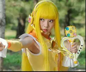 新版巴拉拉小魔仙音符之谜小蓝姐姐真人照片
