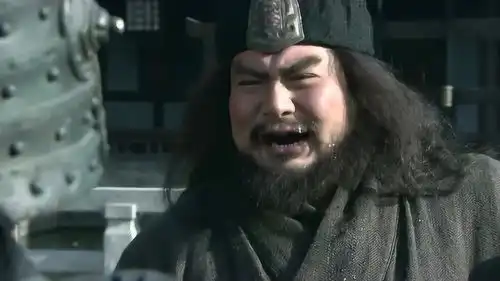 三国不说吕布还好,他一说吕布,醉酒的猛张飞彻底怒了,暴打他