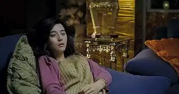 范爷戛纳被认作金敏喜,后者竟是走在夜晚海边的柏林影后
