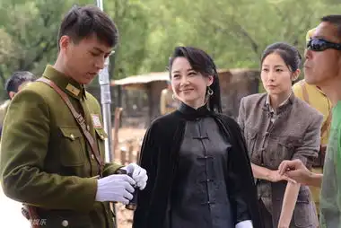 组图抗战剧来势凶猛探班许晴否认姐弟恋
