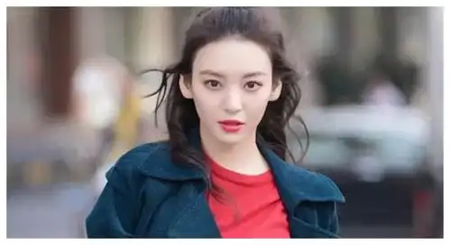 与张一山有过感情戏的几位女星,周冬雨最红,其他的未能大红大紫

