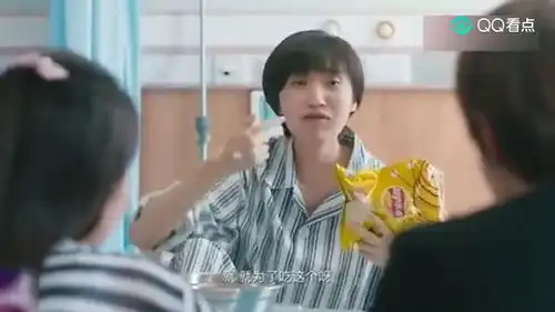 你好旧时光周周奔奔抢饺子吃,你猜不到谁吃了最后一个饺子
