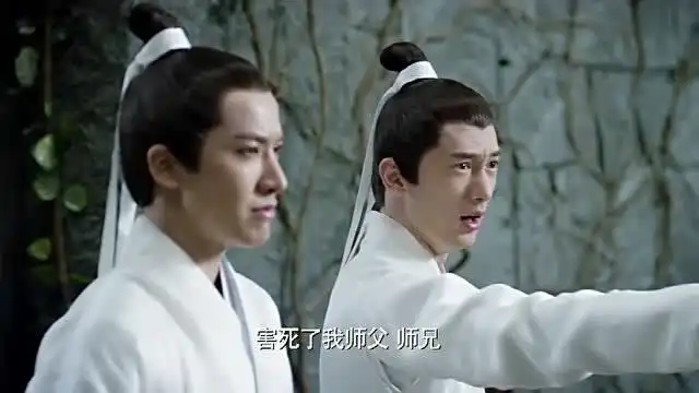 三生三世离镜当上翼君妆也重了,离镜阿音走了妆岂不是白画了
