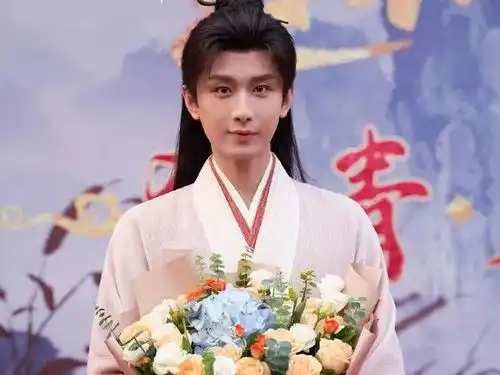 莲花楼晒照官宣杀青却因全员领衔主演引发争议