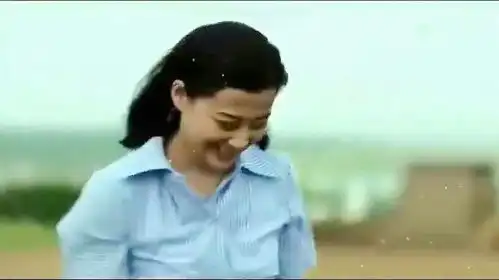 父母爱情幸福的丁小样丁副参谋长老年得一千金爱不释手舅舅更爱
