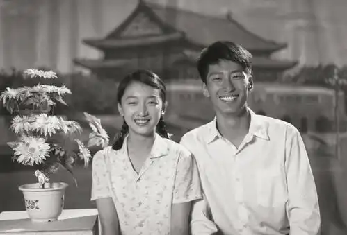 与程晓玥分手,和奚梦瑶传绯闻,窦骁最终找了何超莲

