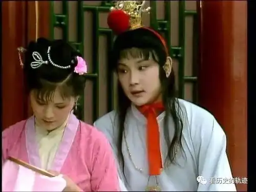 袭人为何能成为宝玉的第一个女人
