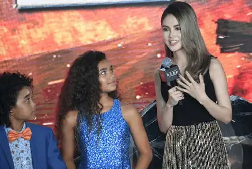 周董夫人好拼昆凌出席摩天营救全球首映礼北京站
