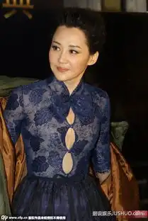 45岁许晴着蓝色蕾丝裙中门大开美艳惊人
