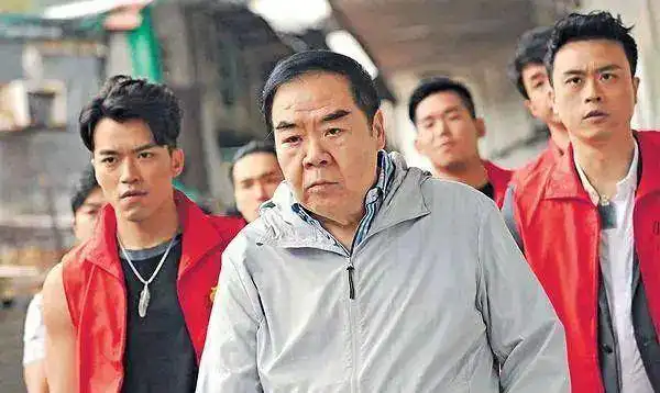 周润发为他配戏,两度打败成龙夺下影帝tvb喜剧之王回来了
