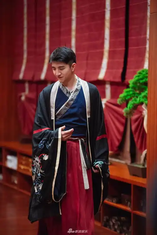 组图妻子4妻子团汉服造型曝光吉娜古装首秀画面唯美
