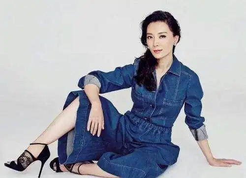 看到陈数和许晴的美,却殊不知她们背后的艰辛女演员心中的痛
