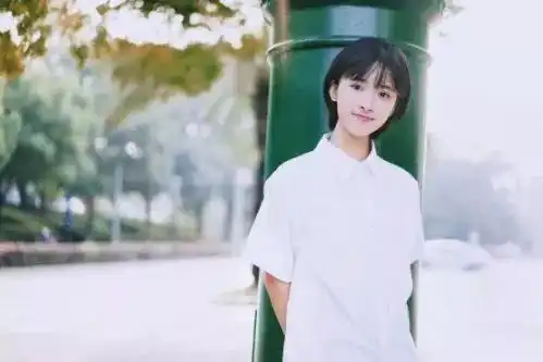之前骂声一片的新流星花园f4要靠颜值逆袭其中一位暗恋弟,说周笔畅想嫁给他
