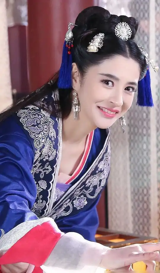 李心艾五大古装,李长乐京城第一美人,和术红玲的扮相最亮眼
