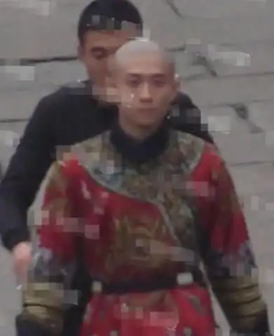 张一山版鹿鼎记路透照曝光,唐艺昕是女主网友杨紫人呢
