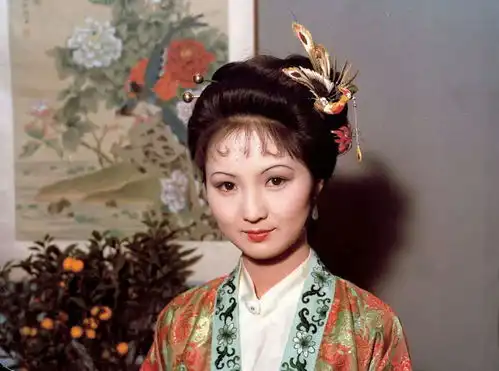 87版红楼梦之平儿剧照聪慧干练不输凤姐,又难得心存淳厚
