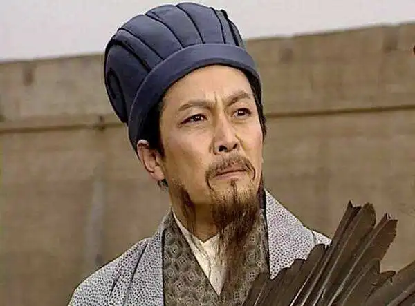 唐国强的女儿唐亮生母悲情早逝,她在泪水中理解父亲和继母
