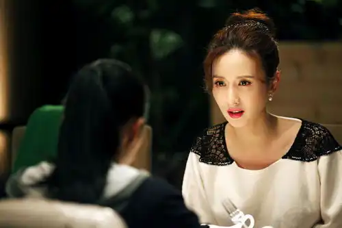 张萌离婚律师演美少妇与姚晨成好姐妹
