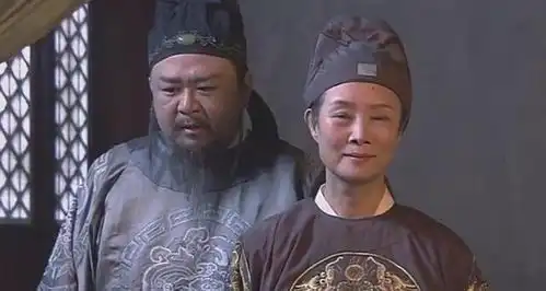 来俊臣被斩,老百姓将他碎尸万段,武则天后怕他不死,我就完了
