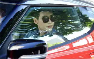 李敏镐李钟硕金宇彬谁将接棒宋仲基成为新国民老公
