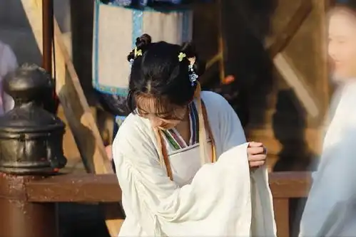 新版仙剑奇侠传路透,李逍遥赵灵儿街上嬉闹,网友赞勇气可嘉
