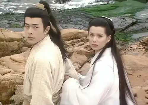 杨过心中的挚爱到底是谁金庸两次改书,证明他爱的不是小龙女
