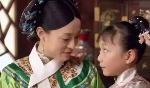 甄嬛传中竟有孙俪亲妹妹出演,长相清纯可爱,比姐姐更有灵气
