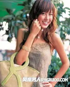 星热点张子萱整容了吗张子萱承认整容前后对比照
