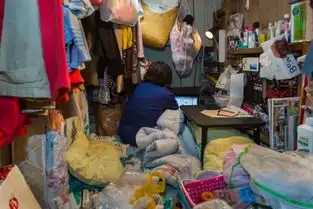 胶囊旅馆或家,一个纽约摄影师眼中的东京蜗居
