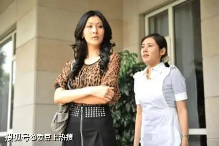 回家的诱惑艾莉离婚,剧里是小三,在现实里反过来