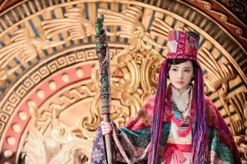 东宫女主居然是她彭小苒老九门剧照惊艳

