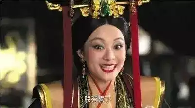大明星扎堆结婚,因为爱情还是被套路自古深情留不住啊...
