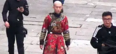 张一山版鹿鼎记剧照流出,你期待张一山饰演的韦小宝吗
