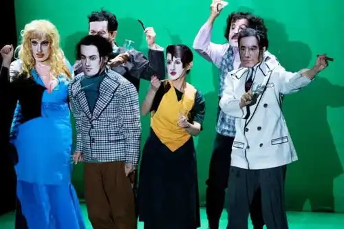 64场特邀剧目60场青年竞演2000余场古镇嘉年华表演,第八届乌镇戏剧节圆满闭幕
