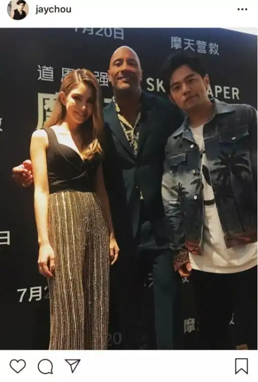 摩天营救危机一触即发,看硬汉强森,女神昆凌
