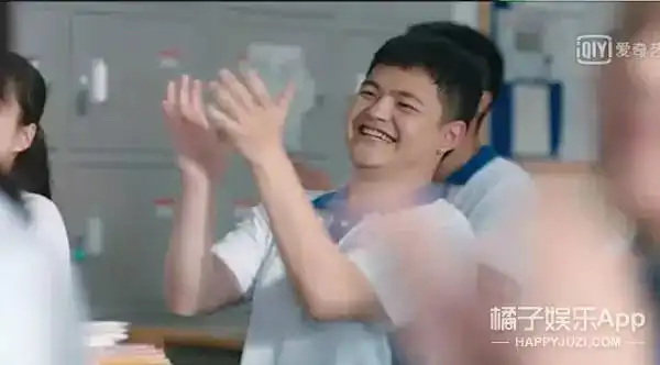 没错,这部你好旧时光就是余淮他姑姑的故事
