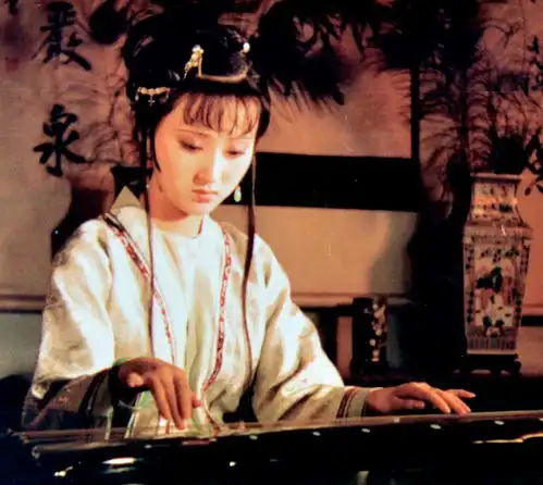 红豆曲汉世双语